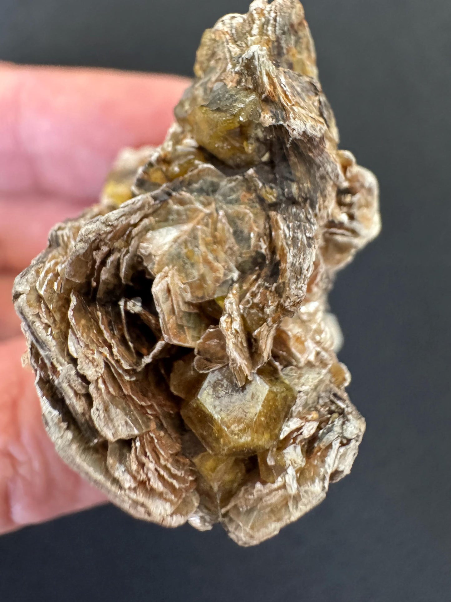 Mali Garnet with Mica – Rare Mineral Specimen from Sandaré, Kayes – Collector Crystal (69 g)