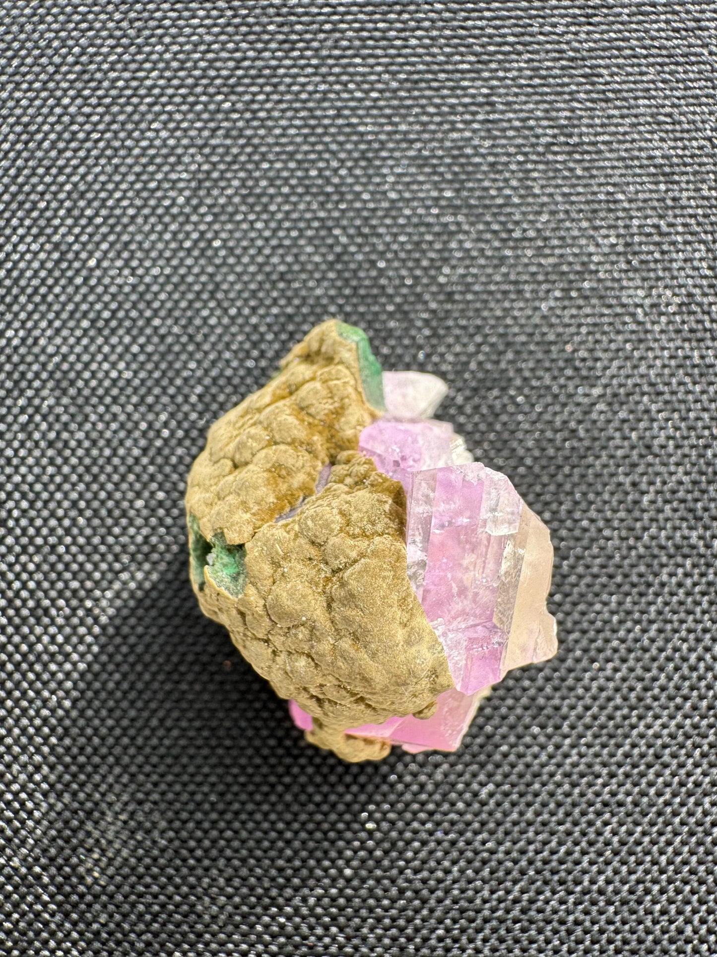 Cobalto Calcite – Pink Crystal Specimen from Africa – Rare Collector’s Mineral (11 g)