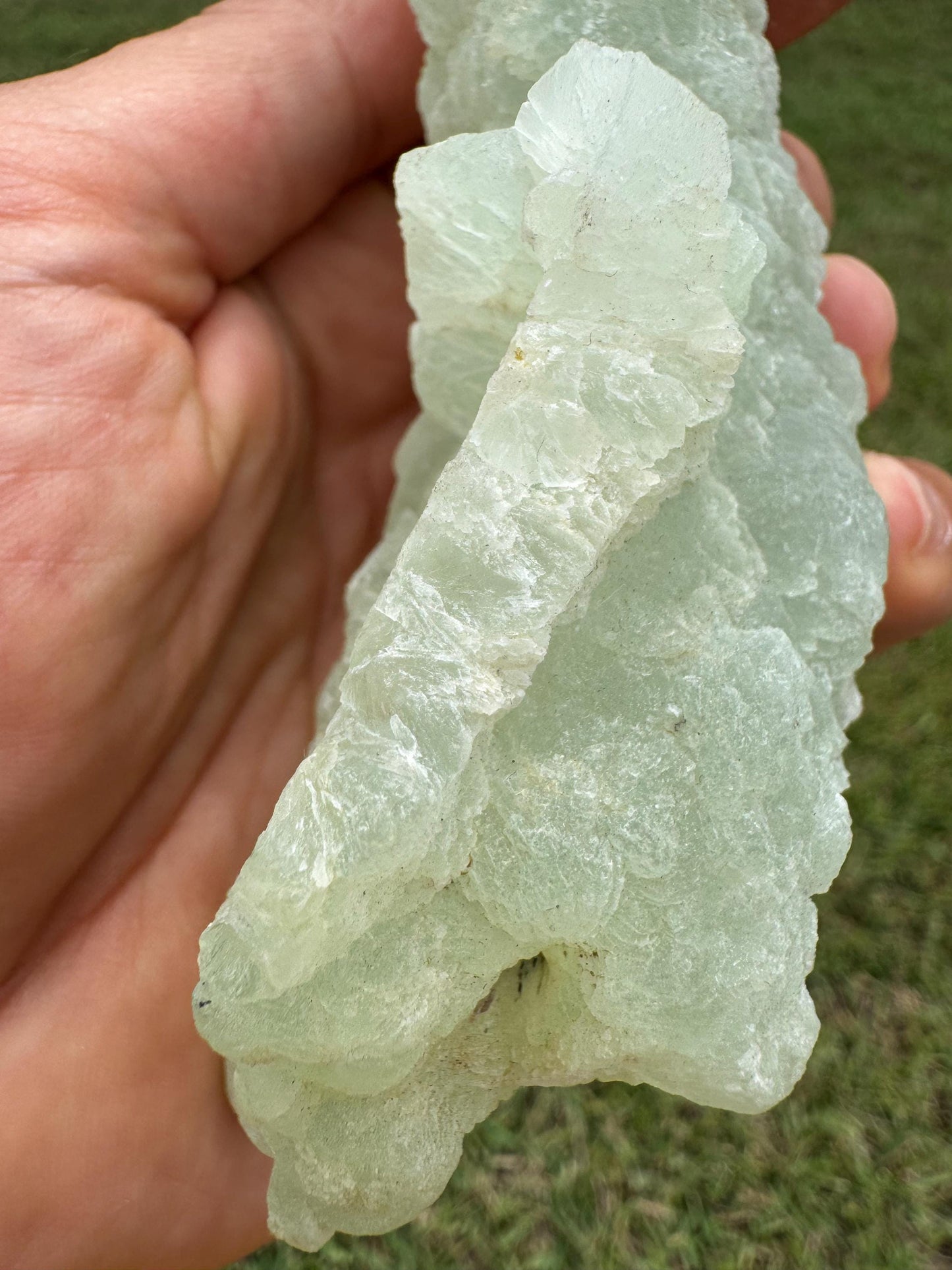 Prehnite Crystal Specimen – Green Raw Mineral from Mali – Collector’s Stone (328 g / 0.72 lb)