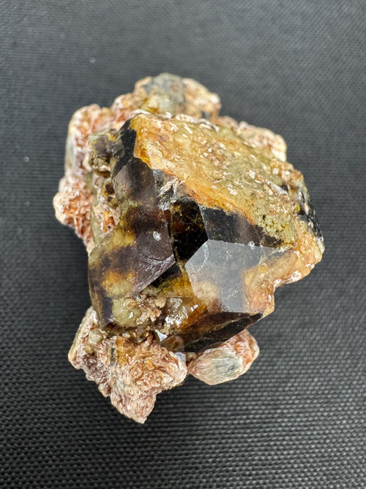 Brilliant Mali Garnet with Mica – Sparkling Faceted Crystal from Sandaré, Kayes – Collector Mineral