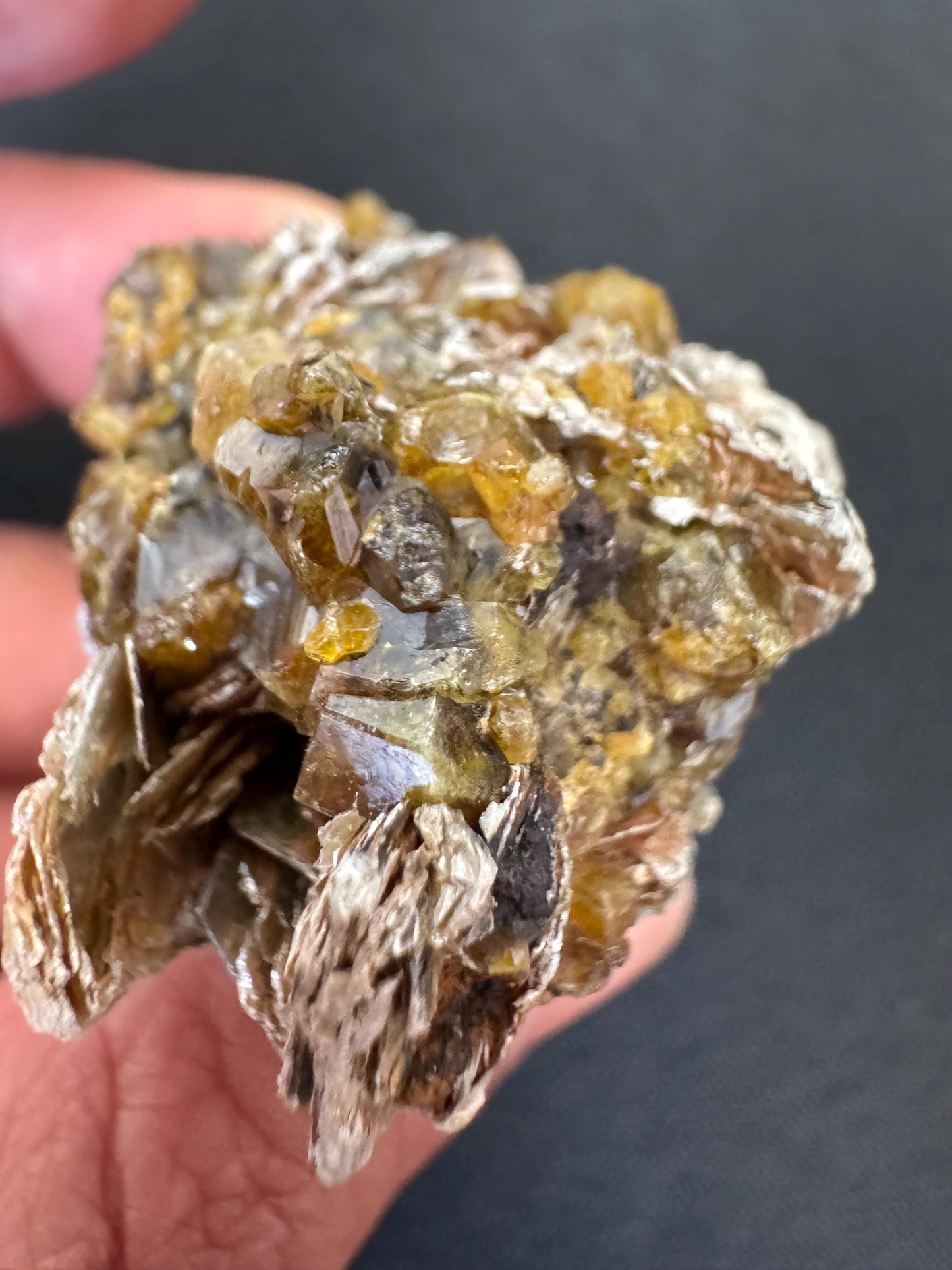 Mali Garnet with Mica – Rare Mineral Specimen from Sandaré, Kayes – Collector Crystal (69 g)