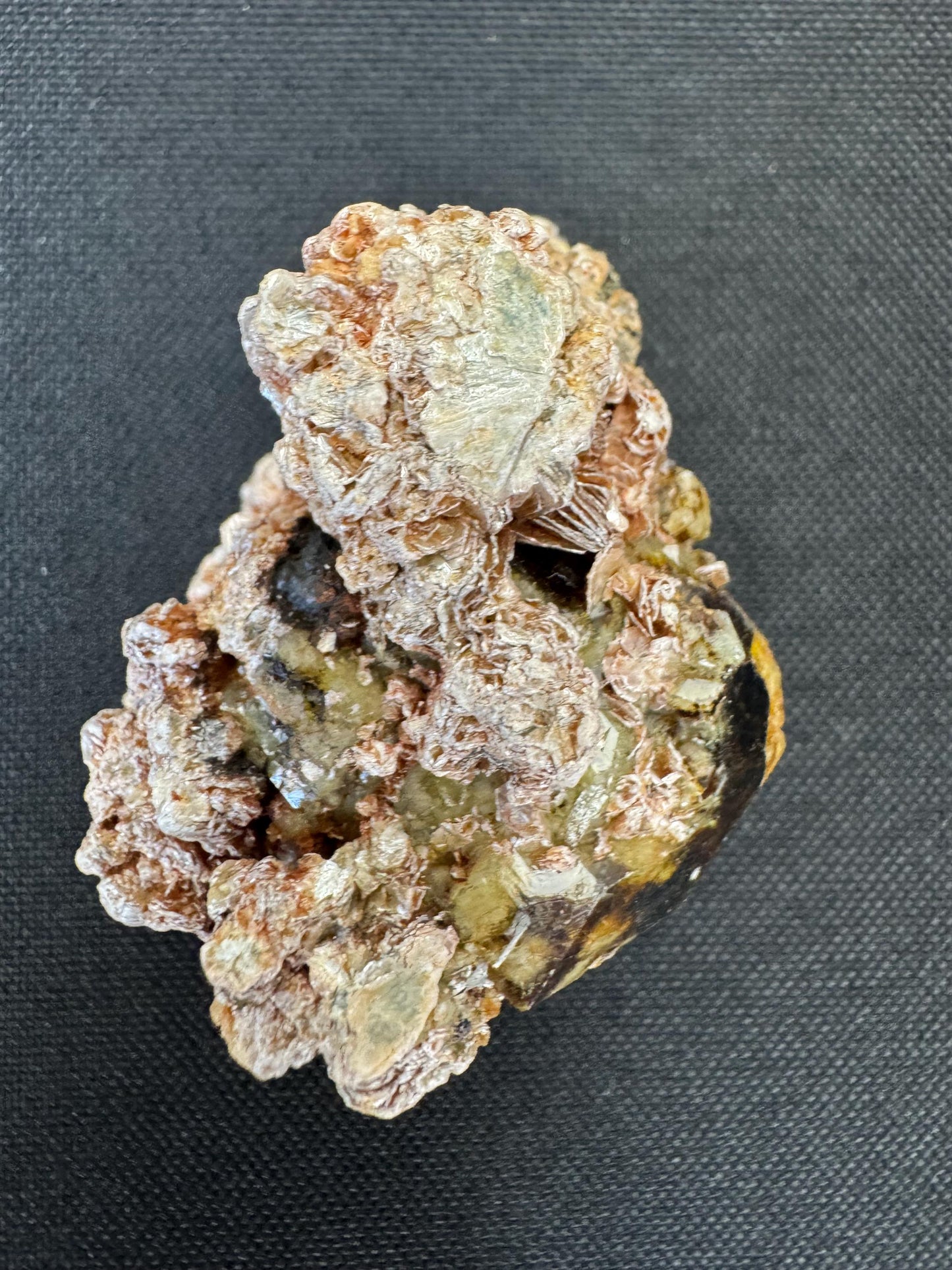 Brilliant Mali Garnet with Mica – Sparkling Faceted Crystal from Sandaré, Kayes – Collector Mineral