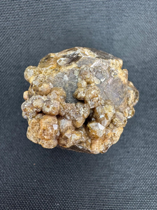 Natural Mali Garnet Cluster – Sandaré Mine, Kayes – 76 g, 4 cm – Raw Mineral Crystal