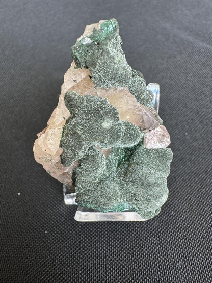 Natural Malachite after Cuprite with Quartz – Green & Red Crystal Specimen – Collector Mineral – 31 g