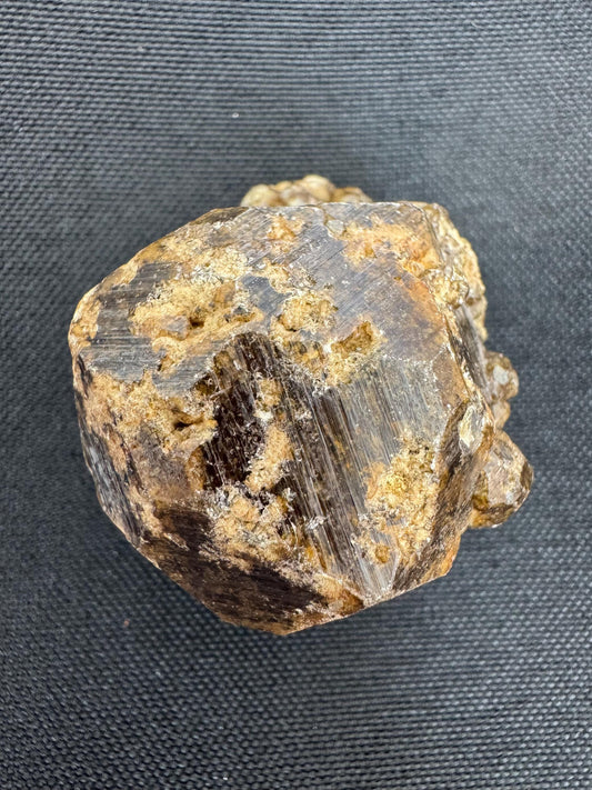 Natural Mali Garnet Cluster – Sandaré Mine, Kayes – 76 g, 4 cm – Raw Mineral Crystal