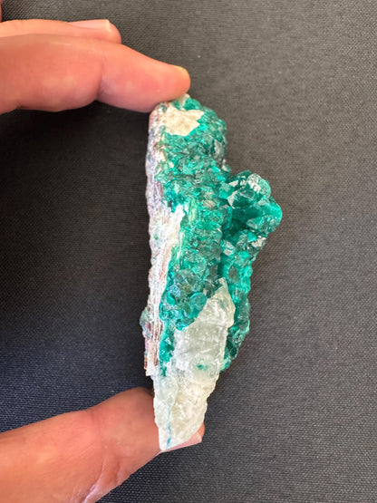 Natural Dioptase Crystal – Vivid Green Raw Mineral from Congo – Collector Specimen (131 g)