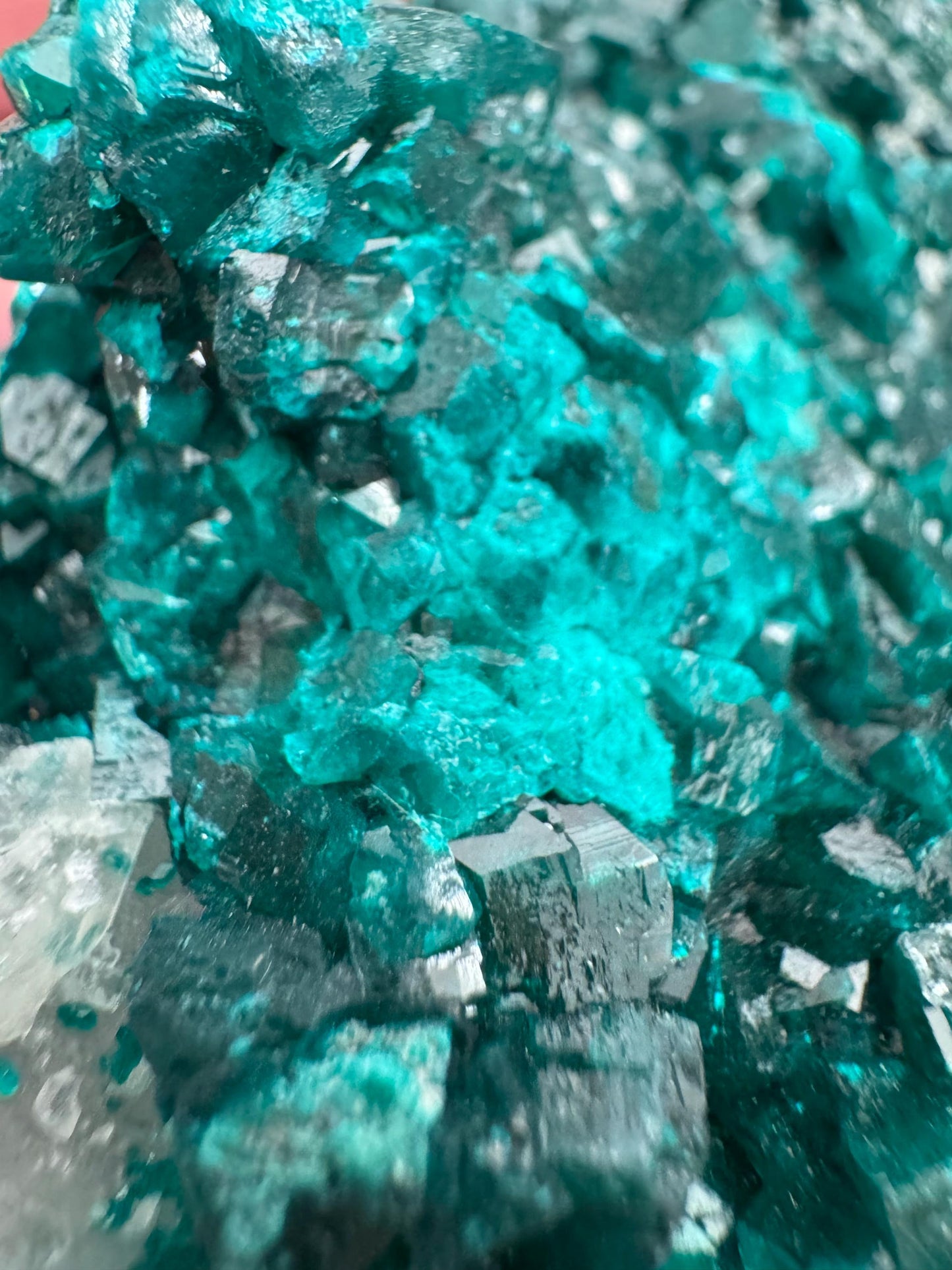 Natural Dioptase Crystal – Vivid Green Raw Mineral from Congo – Collector Specimen (131 g)